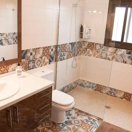 Tinizara Villa Arona