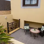 Tinizara Вилла Арона