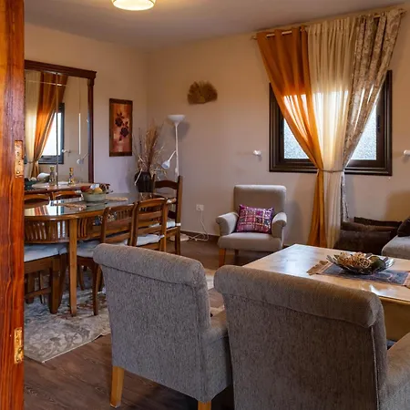 Tinizara Villa